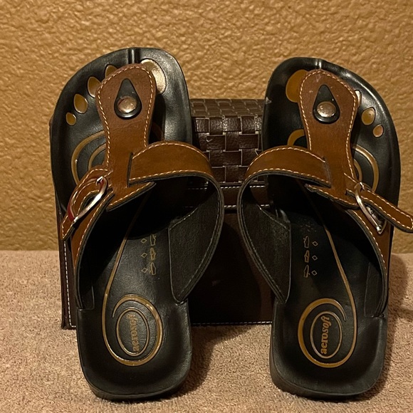 Aerosoft Woman’s Sandal 38 - Picture 2 of 9